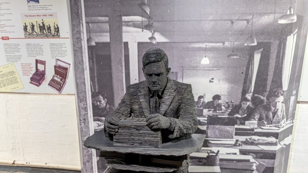 A slate statue of Alan Turing